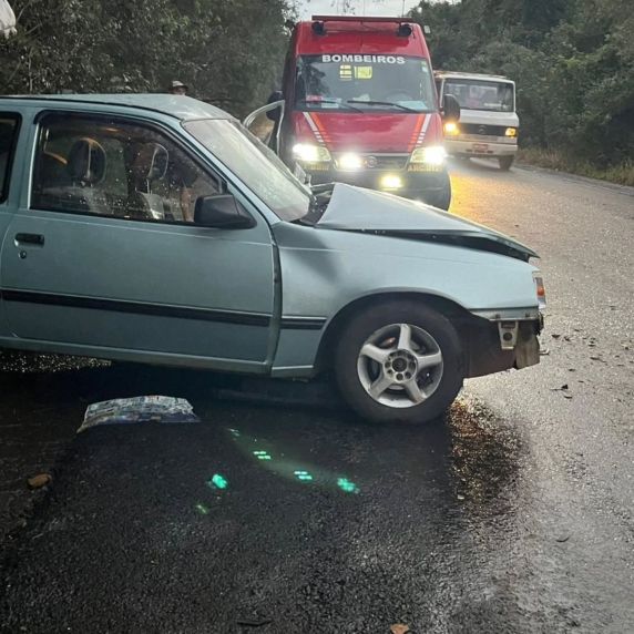 Dois acidentes mobilizam a PRE, SAMU e SCAB na ERS-129 em Casca - foto 3