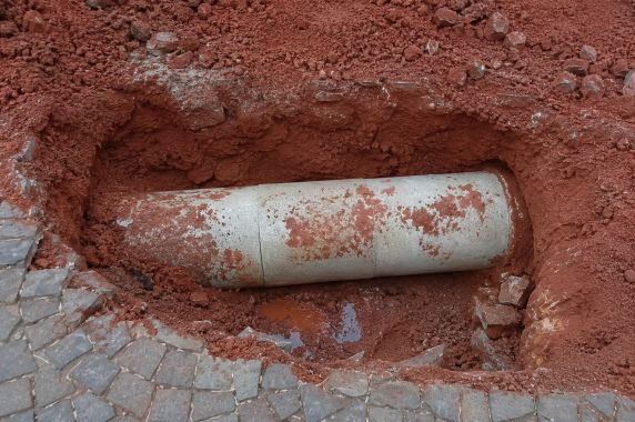 Prefeitura realiza conserto em trecho da Rua Padre Cacique após afundamento da pista - foto 4