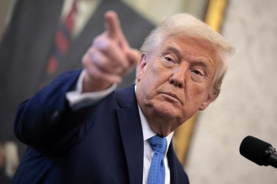 Fala ocorre após presidente dos Estados Unidos ameaçar atacar o país "com muita força"