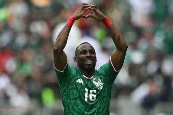 Anfitriões do Mundial estreiam com vitória sobre a África do Sul