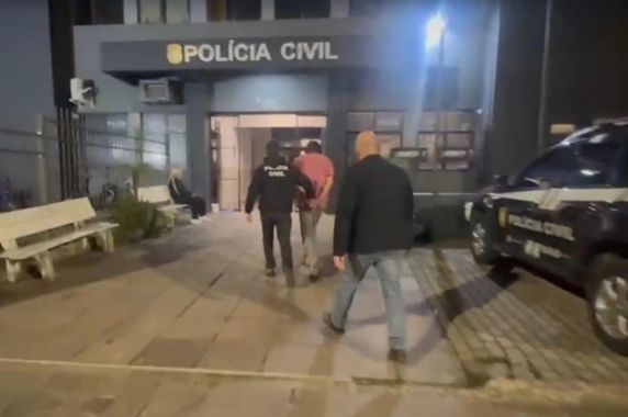 Suspeito havia sido solto, mas foi capturado novamente neste sábado (13). Uma vítima segue em estado crítico