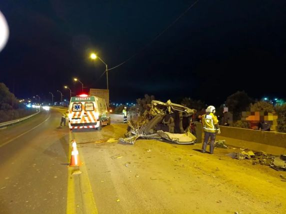 Motorista fica preso às ferragens após colisão frontal na BR-116 em Correia Pinto - foto 3