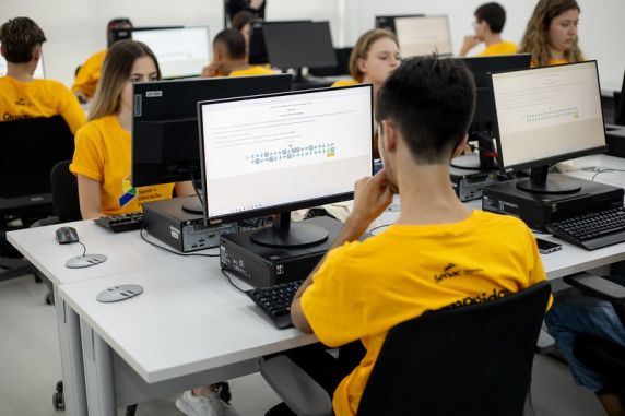 65 estudantes de todo o Rio Grande do Sul participam de provas que simulam desafios reais do mercado de trabalho em sete áreas profissionais