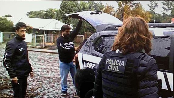 Suspeito, de 41 anos, é namorado da mãe da vítima, uma adolescente de 12 anos