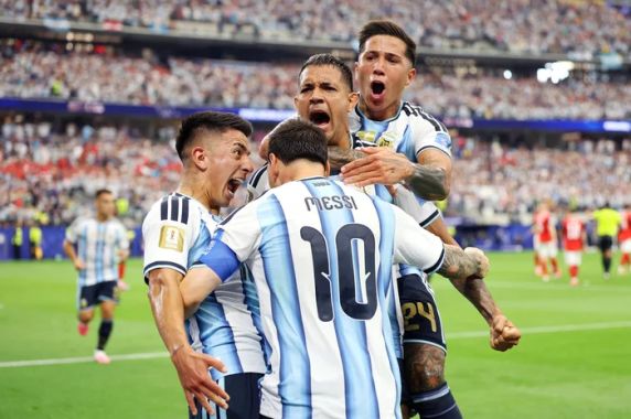 Mais três equipes carimbaram a vaga na próxima fase do Mundial nesta segunda-feira (22)