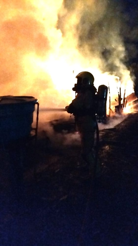 Incêndio destrói galpão no interior de Santa Rosa - foto 2