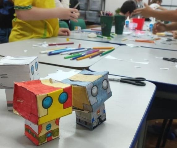 Projeto de Escola em Tempo Integral do Senac Santa Rosa leva aulas de Robótica para estudantes do Ensino Fundamental e estimula criatividade, lógica e trabalho em equipe