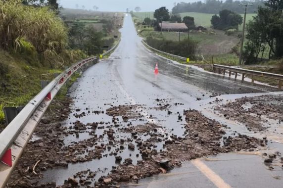 Chuva provoca alagamentos e suspensão de aulas em cidades do norte e do noroeste do RS - foto 5
