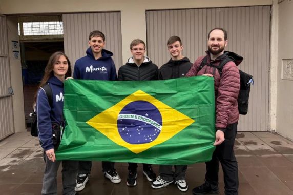 Equipe Cavalo Vendado representa o Brasil como única do Ensino Médio no mundial de robótica em Incheon, Coreia do Sul