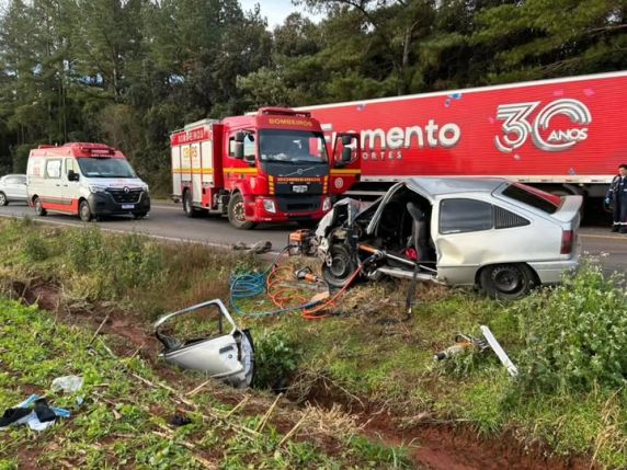 Acidente ocorreu nas proximidades do trevo de Capo-Erê, entre Getúlio Vargas e Erechim. Vítima foi resgatada pelos bombeiros e encaminhada ao Hospital Santa Terezinha.