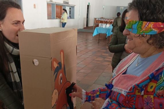 Grupo da Terceira Idade do CRAS celebra festa julina com integração, alegria e valorização da convivência - foto 2