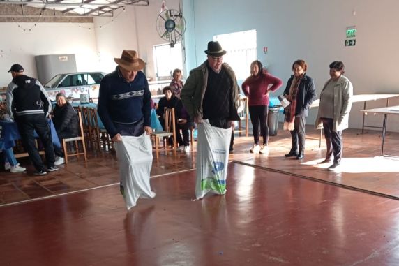 Grupo da Terceira Idade do CRAS celebra festa julina com integração, alegria e valorização da convivência - foto 3