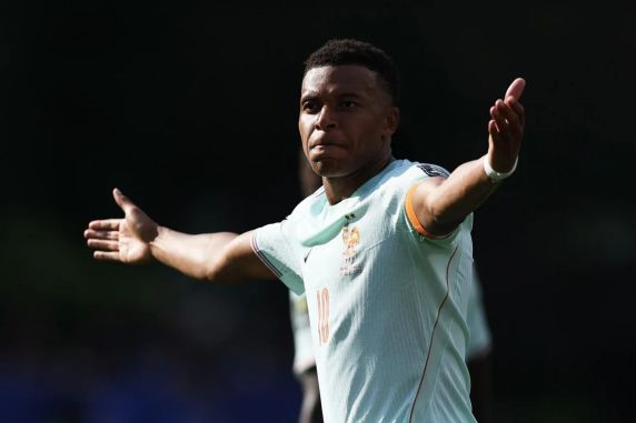 Mbappé e Dembelé fizeram os gols da vitória francesa em Foxborough