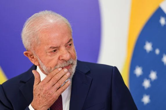 Presidente publicou nota contestando decisão do governo norte-americano. Na quarta-feira, Estados Unidos confirmaram sobre taxa de 25% ao Brasil