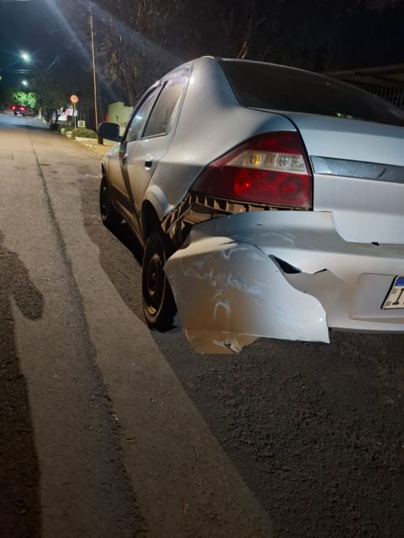 Colisão entre carro e motocicleta deixa uma pessoa ferida no Centro de Ijuí - foto 2