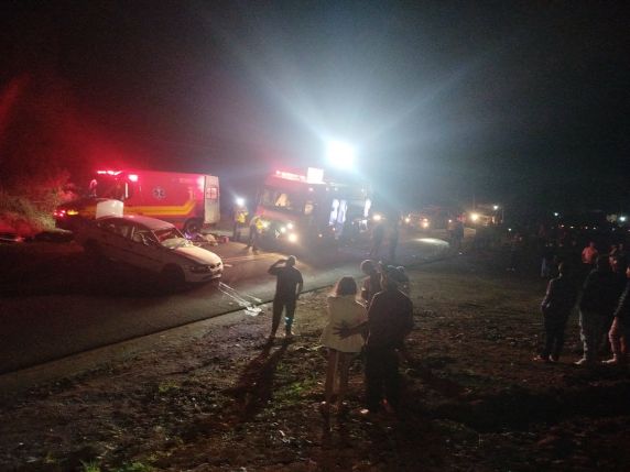 Motorista fica preso às ferragens após colisisão frontal na SC-480 - foto 3