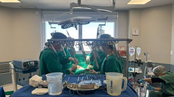 Com a implantação do serviço de Alta Complexidade em Cardiologia, hospital realiza os primeiros procedimentos cardíacos e amplia o atendimento especializado para mais de meio milhão de moradores da região.