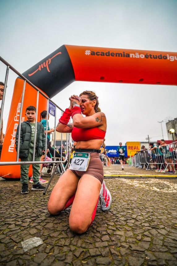 Três-maiense Bruna Lisarassa dos Santos conquista 4º lugar geral feminino nos 10 km da Meia Maratona Internacional - foto 6