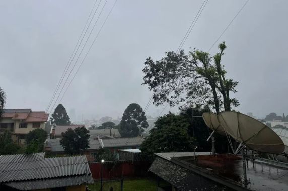 Defesa Civil aponta risco de granizo, ventos acima de 90 km/h e até tornados entre segunda (27) e quarta-feira (29)