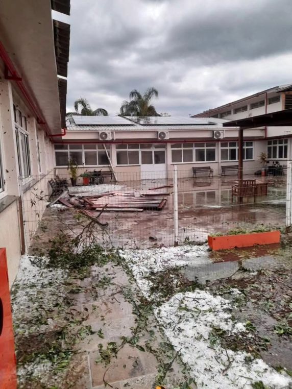 Temporal causa estragos em Não-Me-Toque e pode ter sido provocado por microexplosão - foto 4
