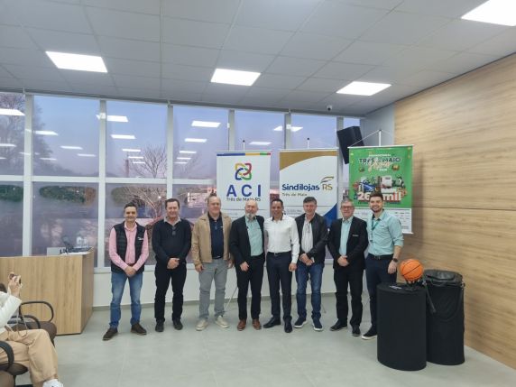 Café com Empresários marca primeiro evento no novo auditório do Sicoob Credial em Três de Maio - foto 2