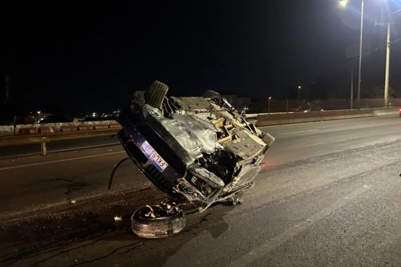 Três acidentes deixam feridos na madrugada deste sábado em rodovias do Vale do Sinos - foto 3