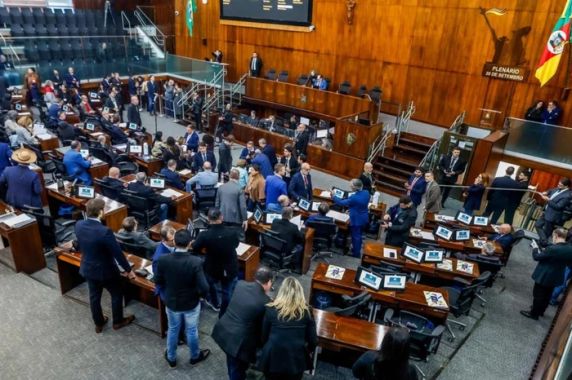 Sete parlamentares da Assembleia Legislativa gaúcha devem tentar a eleição à Câmara Federal nestas eleições