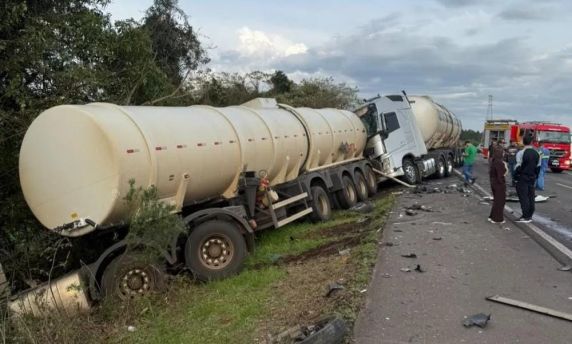 Vídeo mostra novo ângulo de acidente fatal na BR-282 em Santa Catarina