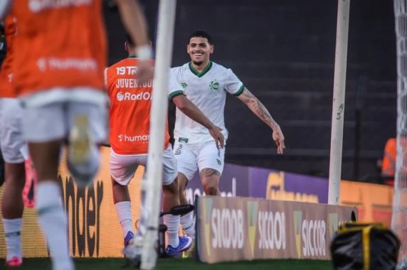 Com a vitória, Verdão alcança 38 pontos e fica a dois de alcançar o líder Criciúma