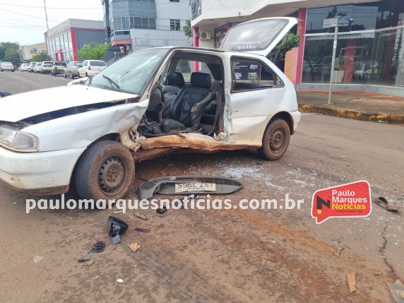 Colisão entre veículos deixa casal de idosos ferido no bairro Planalto, em Três de Maio - foto 2