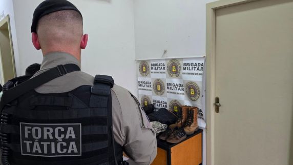 Casal é preso suspeito de envolvimento em assalto a joalheria em Passo Fundo - foto 3