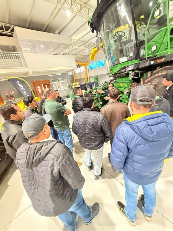 Horizontina amplia protagonismo na formação da rede John Deere com Master Training - foto 2