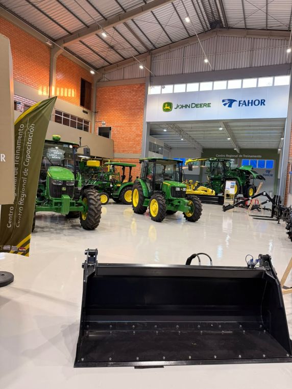 Horizontina amplia protagonismo na formação da rede John Deere com Master Training - foto 5