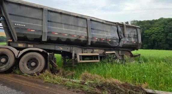 Homem morre em grave acidente na ERS-463, em Vila Lângaro - foto 4