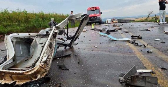 Homem morre em grave acidente na ERS-463, em Vila Lângaro - foto 3