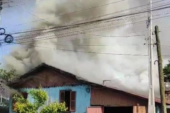 Ela foi encaminhada ao Hospital Divina Providência, em estado estável