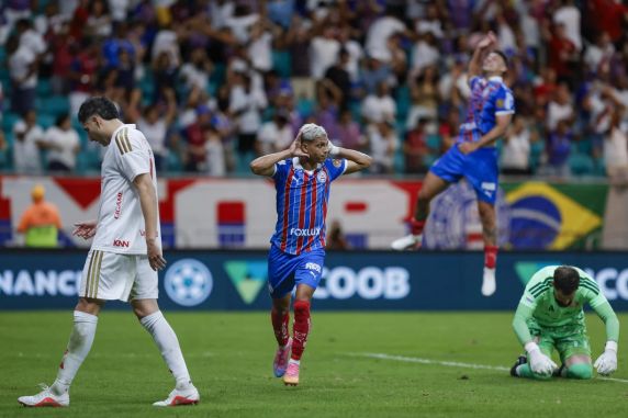 Colorado saiu na frente, tomou a virada e chegou à 10ª derrota na competição