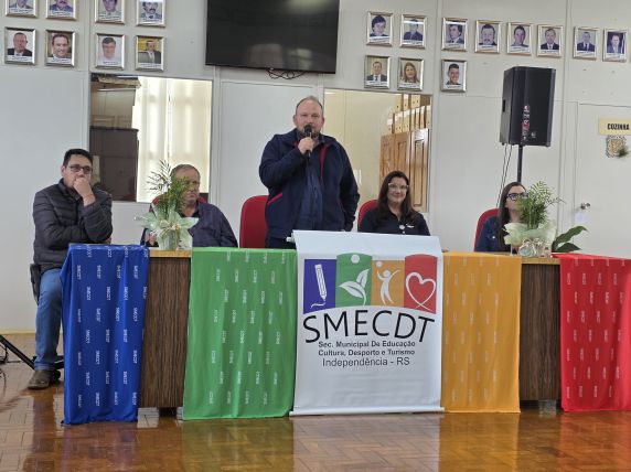 Evento promoveu formação, troca de experiências e reflexões sobre os desafios da alfabetização e o cuidado com quem educa