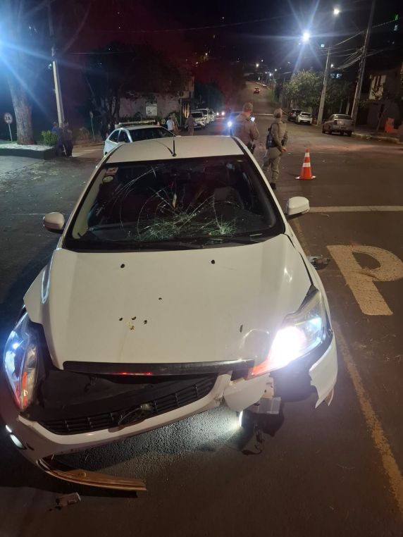Adolescente fica ferido em colisão entre carro e moto elétrica em Ijuí - foto 4