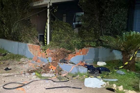 Vítima foi identificada como Nicoly Silva dos Santos. Mais três pessoas estavam no veículo