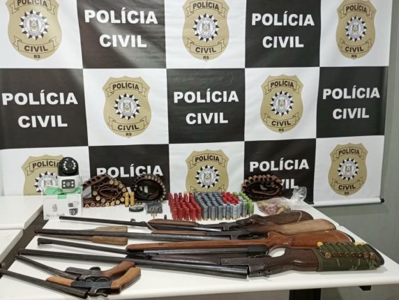 Homem é preso com armas e objetos furtados em Eugênio de Castro