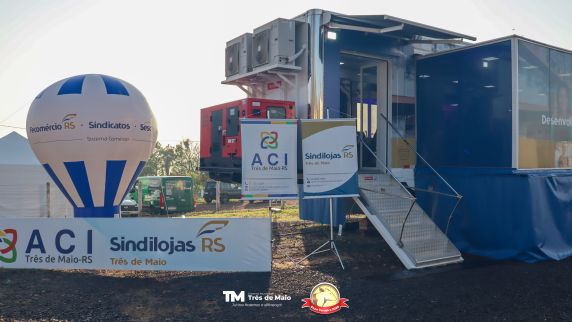 Unidade móvel reúne capacitações, atividades de bem estar, cultura e ações voltadas ao empreendedorismo