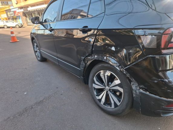 Colisão entre T-Cross e BMW é registrada no Centro de Ijuí - foto 2