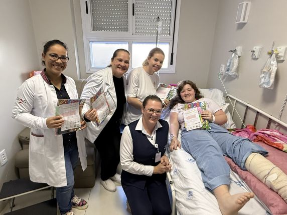 Ação de voluntários torna mais leve a internação de crianças na Pediatria do Vida & Saúde - foto 6