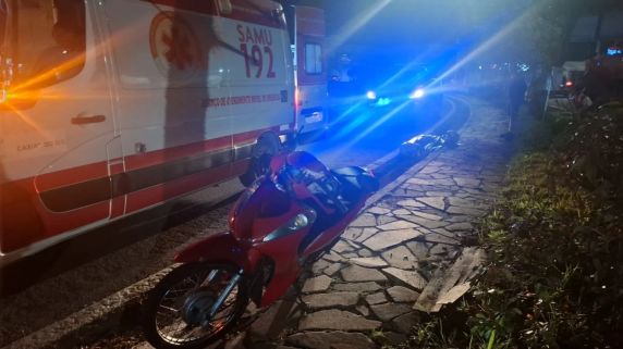 Motociclista morre após colisão com carro na BR-116, em Caxias do Sul