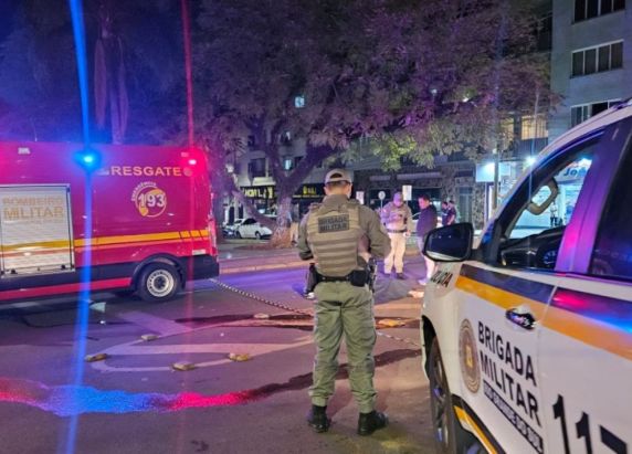 Durante perseguição no centro de Lagoa Vermelha motociclista bate em dois veículos e morre - foto 3