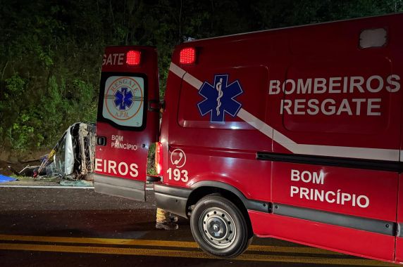 Homem morre e cinco pessoas ficam feridas em acidente na RS-452, no Vale do Caí - foto 2