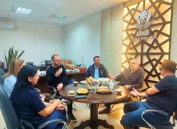 Lideranças da Feapaes-RS visitam Apae de Três de Maio - foto 3