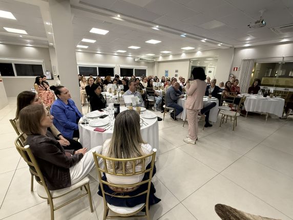 Hospital Vida & Saúde promove jantar de confraternização para residentes com celebração à cultura gaúcha - foto 2