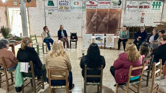 Grupo Florescer Interior é realizado na comunidade de Esquina Krever - foto 2